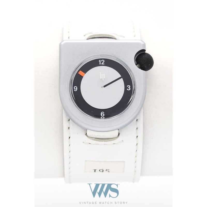 LIP (Design by Roger Tallon - Ecusson Argenté / Bracelet Blanc / ref. 43314/2), vers 1975/76