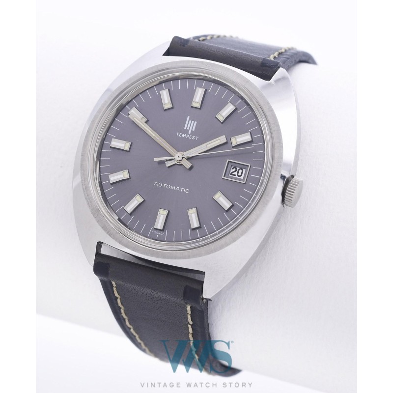 LIP (Tempest Automatic Date / 4 ATM - Grey / ref. 43811), vers 1975