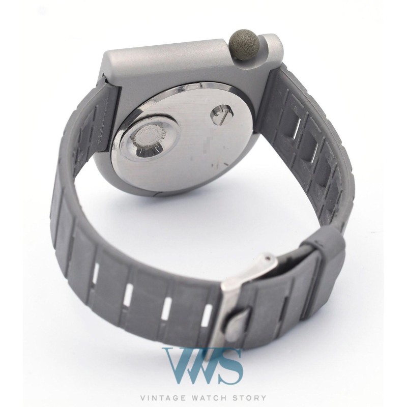 LIP (Design by Roger Tallon - Mach 2000 Grey dite Giscard / ref. 43802), vers 1975