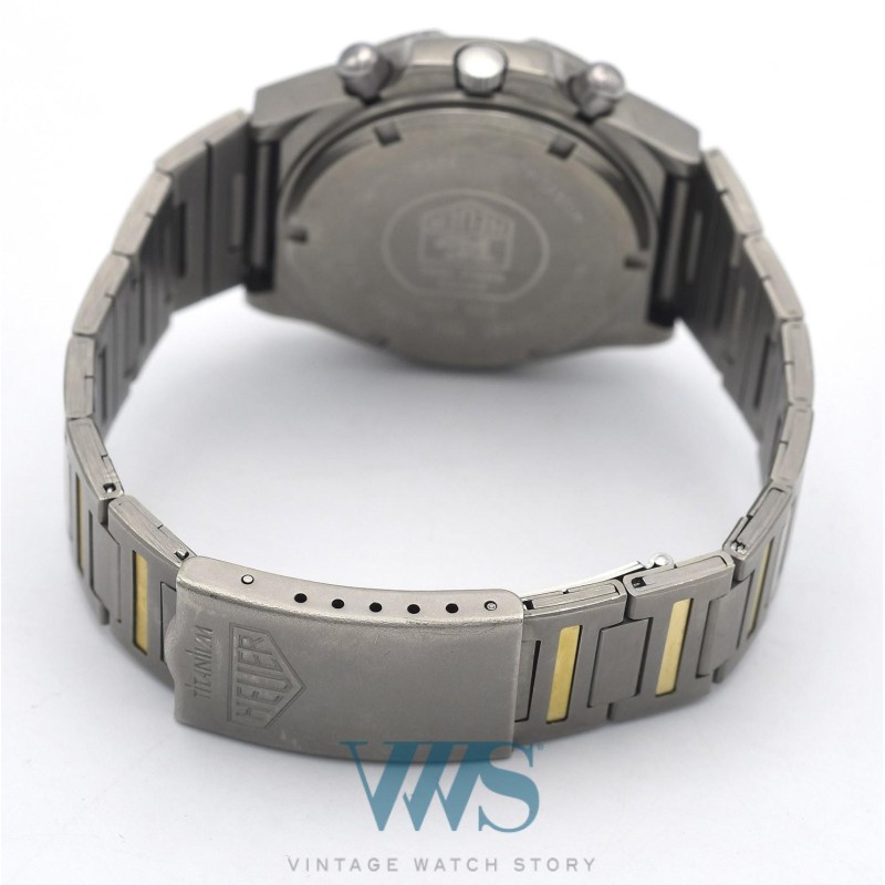 TAG HEUER (CHRONOGRAPHE PROFESSIONAL 100 M / TITANIUM / ref. 220.206), vers 1984