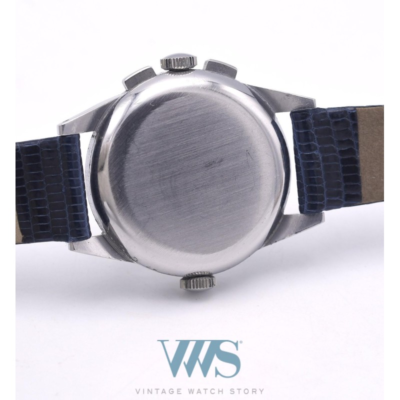 UNIVERSAL GENEVE (Chronographe Aéro-Compax / Acier - Corne stylisée / ref. 22286), vers 1944