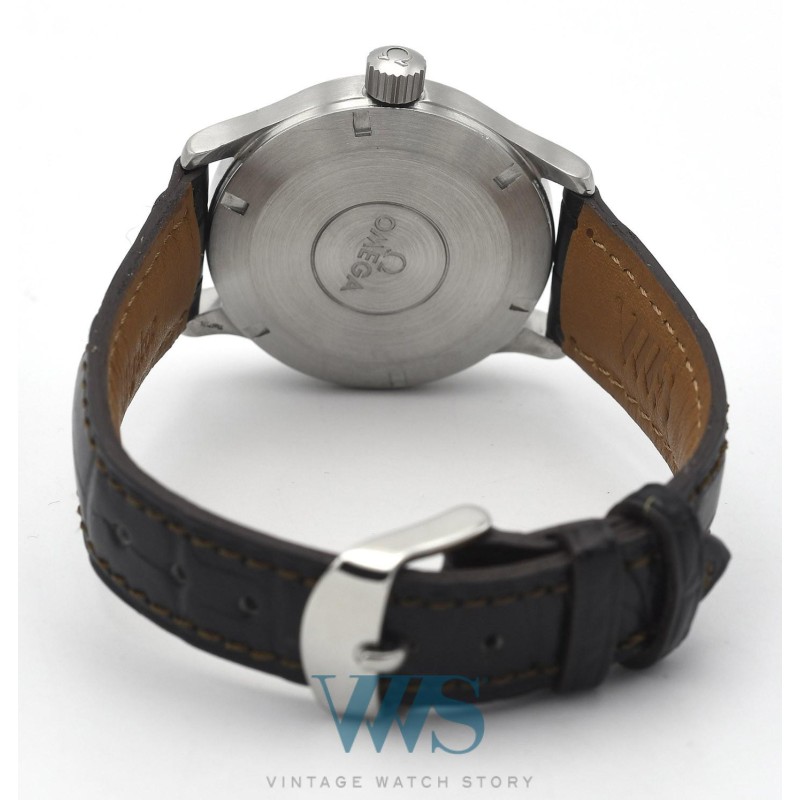 OMEGA (Montre Dynamic 007 "Military" / Black / ref. 166.0310), vers 1995