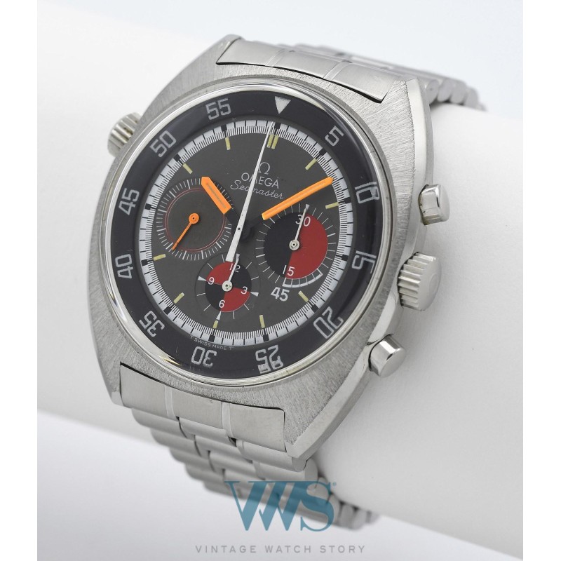 OMEGA (Chronographe Soccer - Black / ref. 145.019), vers 1970