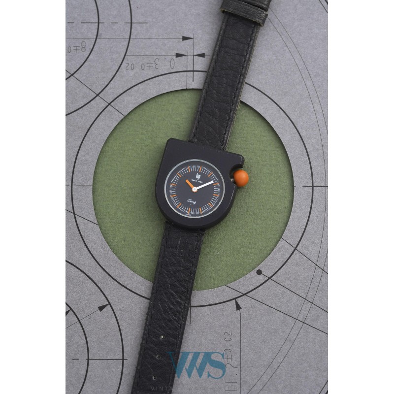 LIP (by SMH / Kiplé - Roger Tallon dit "Mach 2000" / Lady écusson Black - Boule rouge), vers 1989