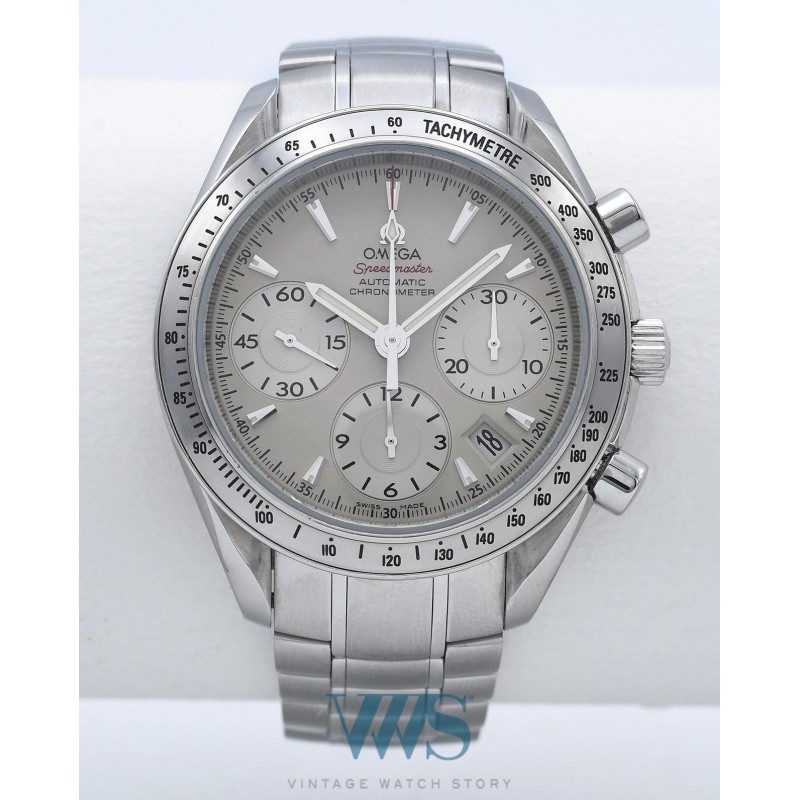 OMEGA (Chronographe Speedmaster Auto Date - Silver - Signature Rouge /