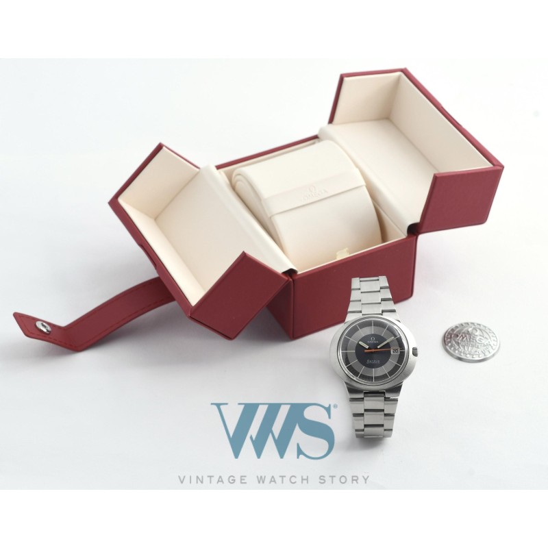 OMEGA (Dynamic Genève - Date / Grey Rallye / ref. 135.033), vers 1968