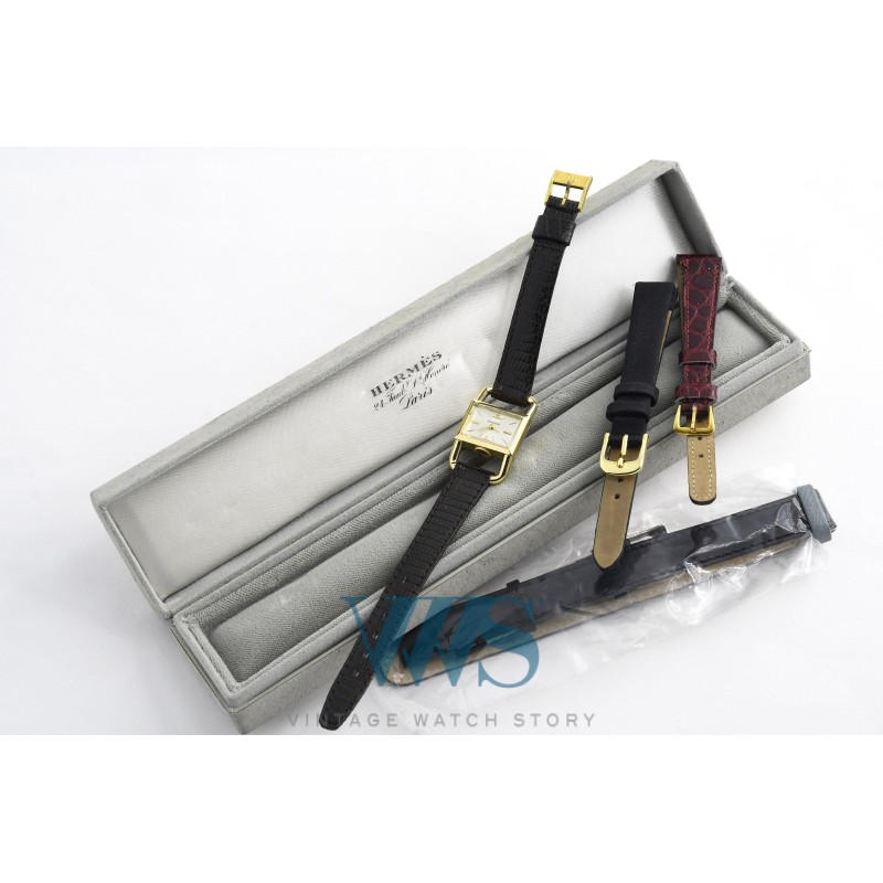 JAEGER-LECOULTRE pour HERMES (ETRIER LADY LUXE / OR JAUNE / ref. 178526), vers 1969