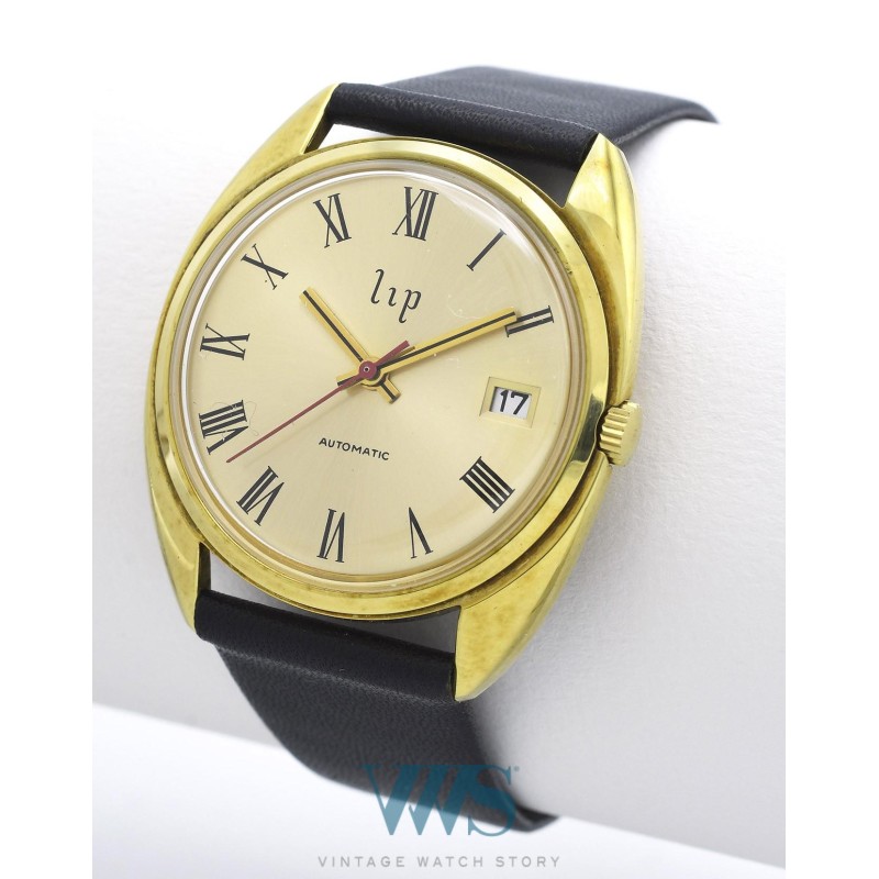 LIP (Sport Tonneau - Romaine / Trotteuse Red - Automatic / ref. 44713 ), vers 1975/76