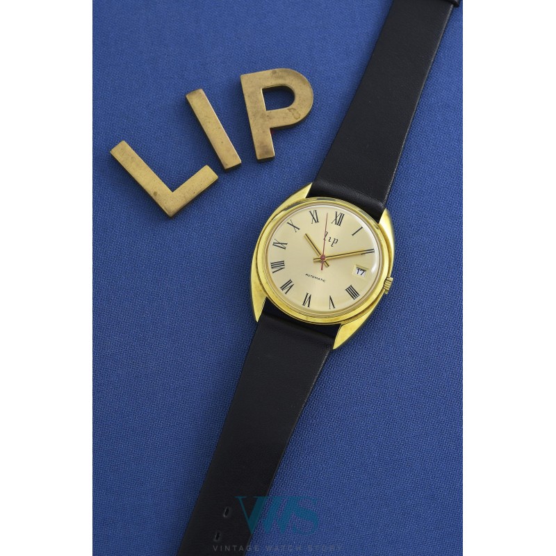 LIP (Sport Tonneau - Romaine / Trotteuse Red - Automatic / ref. 44713 ), vers 1975/76