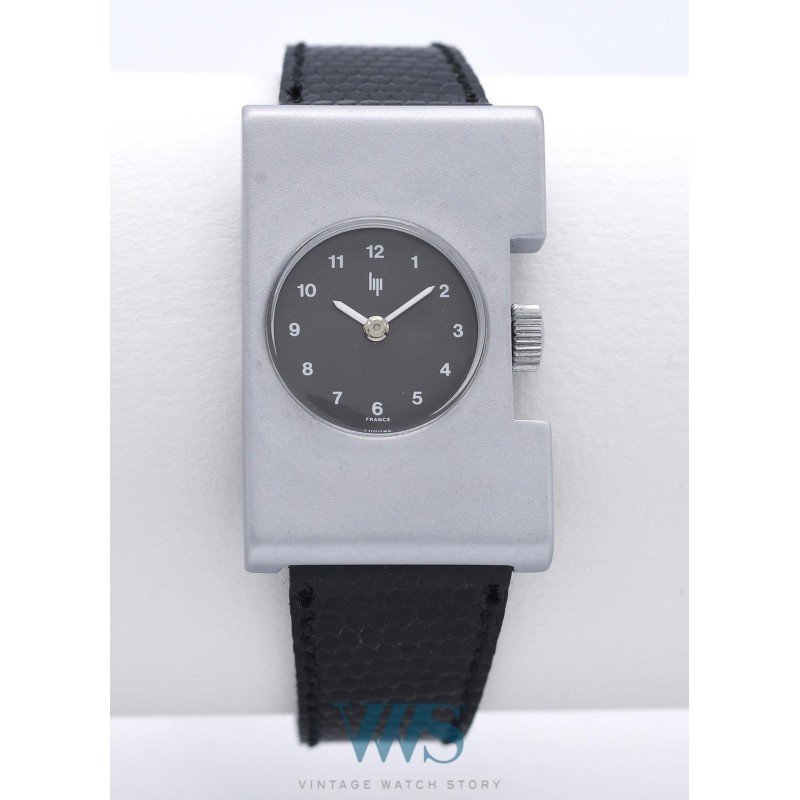 LIP (Lady rectangle Design / Black - Chiffres Arabes by Isabelle Hebey