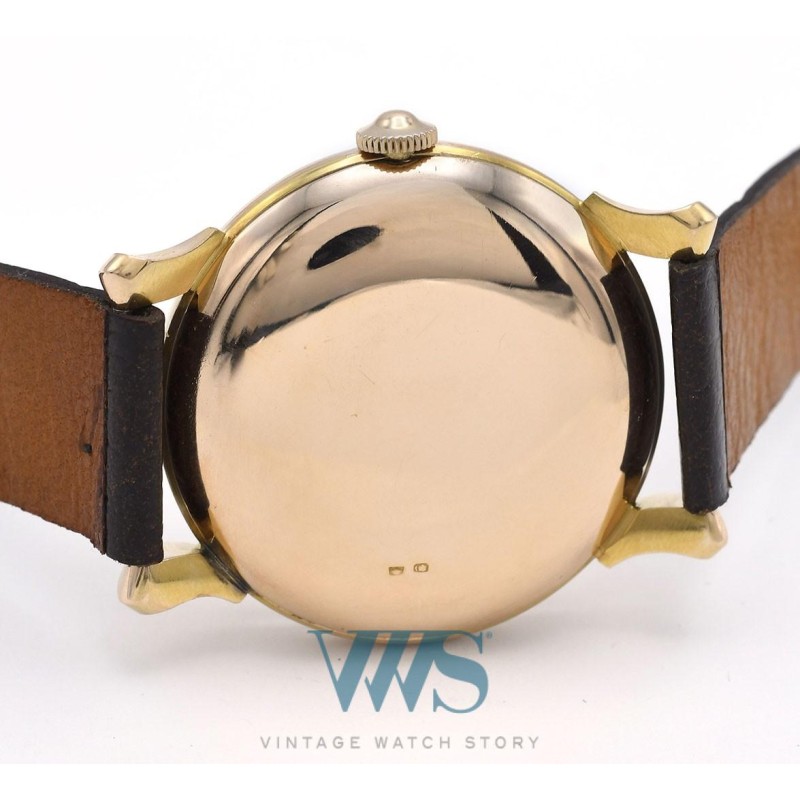 OMEGA (Classic de Luxe / 1er Chronomètre - Or Jaune / numéroté), vers 1944