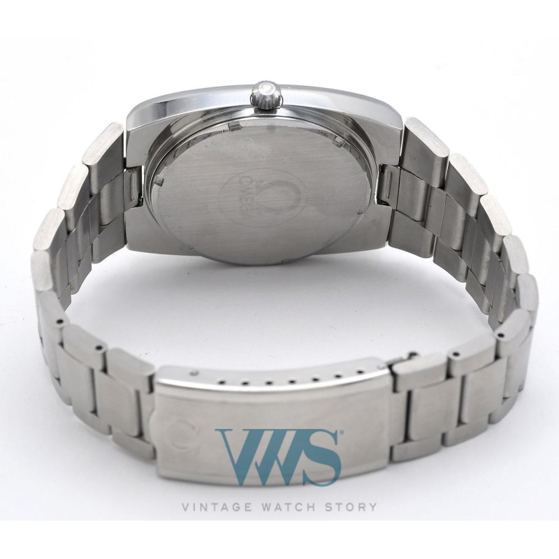 OMEGA (Genève Sport Automatic Black TV - Date / ref. 166.0191 / 366.0835), vers 1974