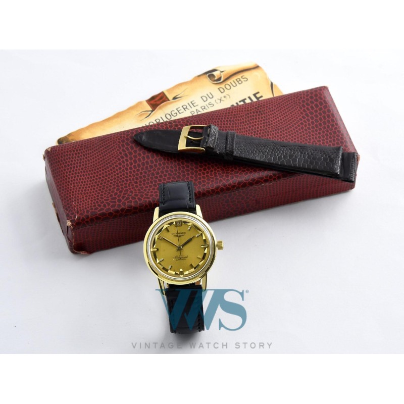 LONGINES (CONQUEST LUXE / GRANDE DATE - AUTOMATIC OR JAUNE / ref. 9025/2), vers 1953