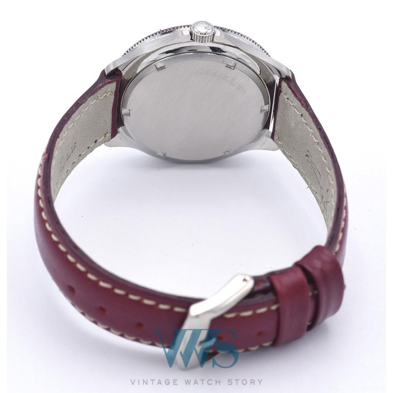 OMEGA (Genève Amirauté / Mécanique - No Logo Bordeaux / ref. 135.042), vers 1969