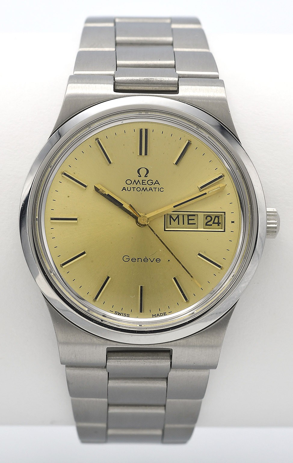 OMEGA (Genève Sport Automatic Champagne 
