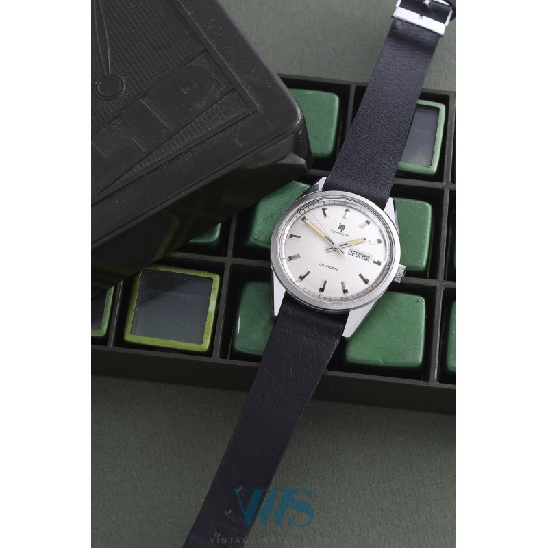 LIP (Sport Tempest Waterproof 4 ATM - Jour Date / ref. 558.60.350), vers 1972